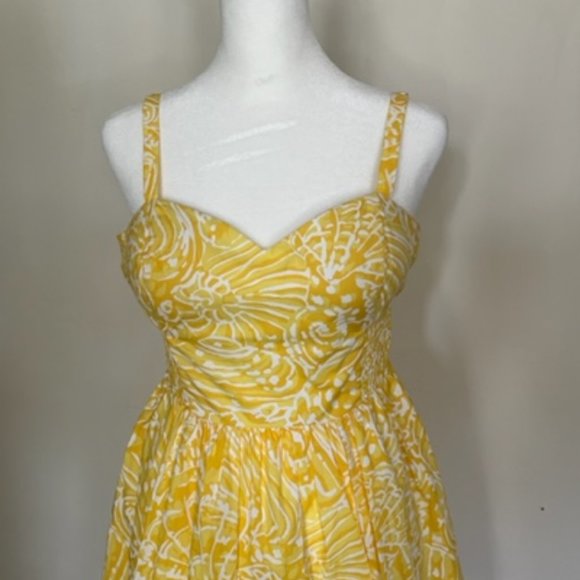Lilly Pulitzer size 2 Christine dress yellow and white pockets - Picture 4 of 5